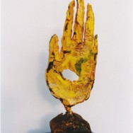Main jaune - Aluminium AS9U3 peint - 33.5 x 9 x 8 cm
