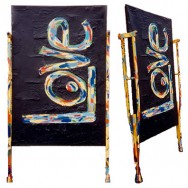 Un tableau de Love sur béquilles - Huile et laque sur toile (accompagné de 2 béquilles attenantes) - 150 x 87,5 x 18 cm